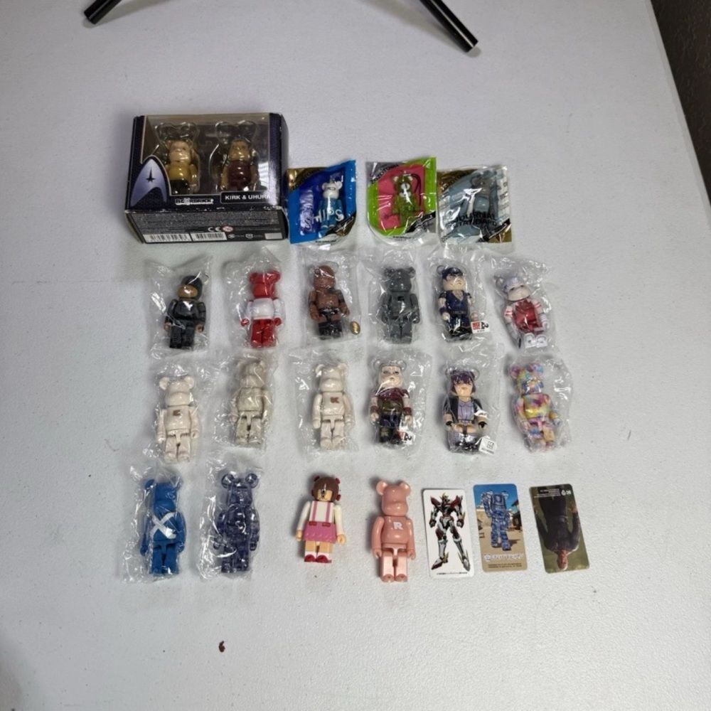 Bearbrick 100% Lot Of 20